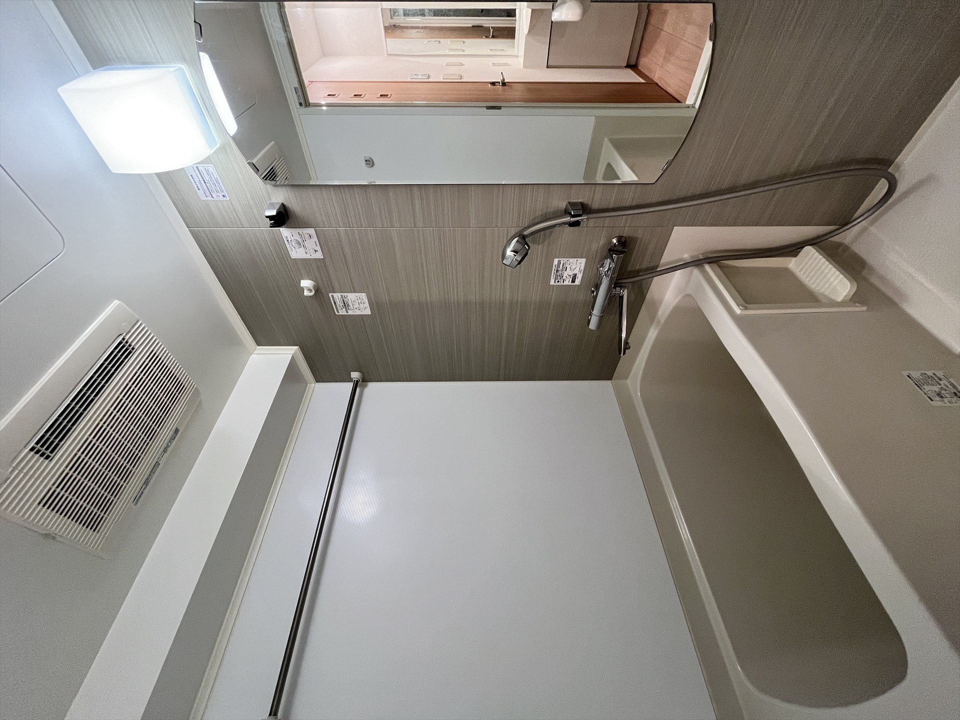 シャワールーム