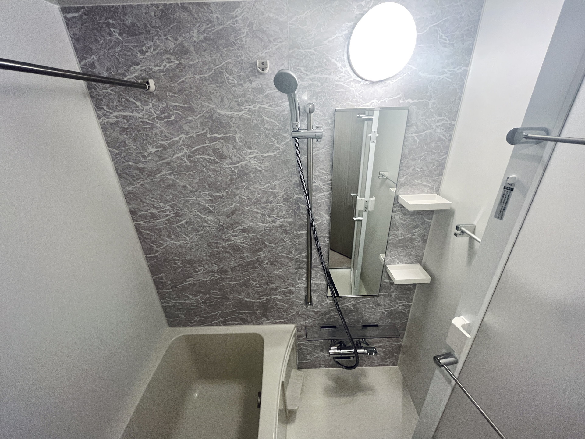 シャワールーム