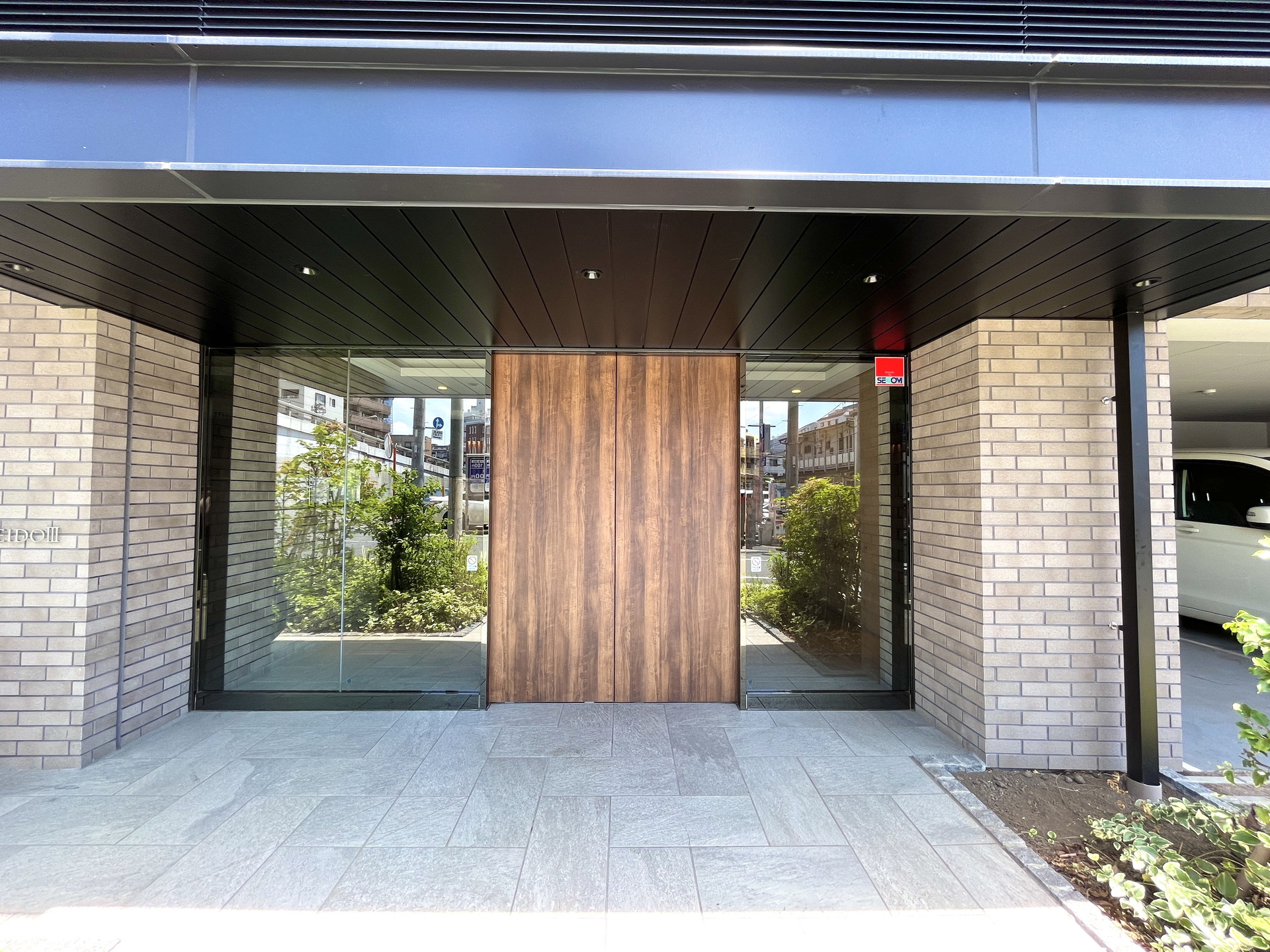 建物エントランス