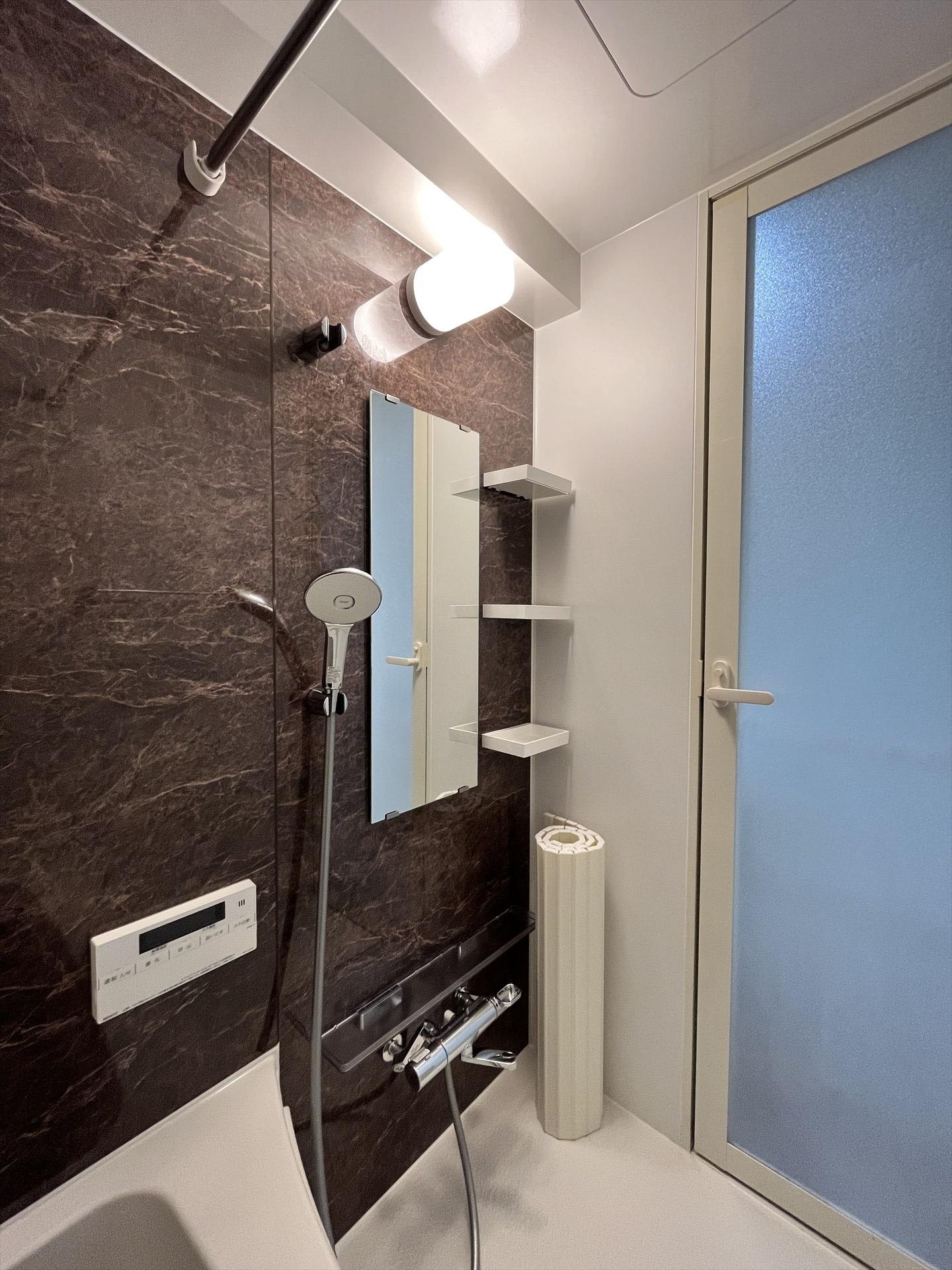 シャワールーム