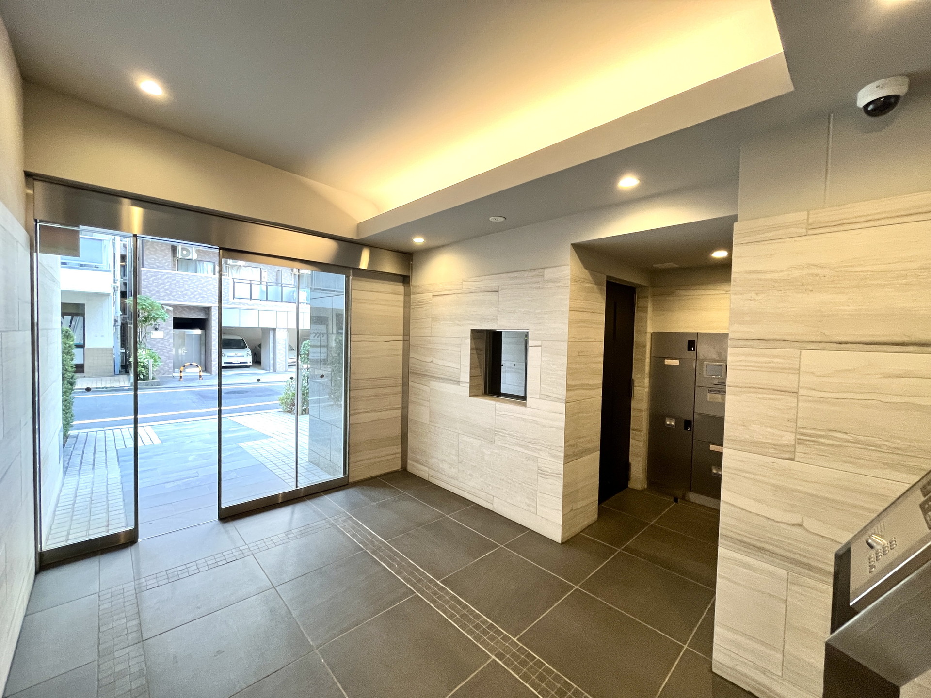 建物エントランス