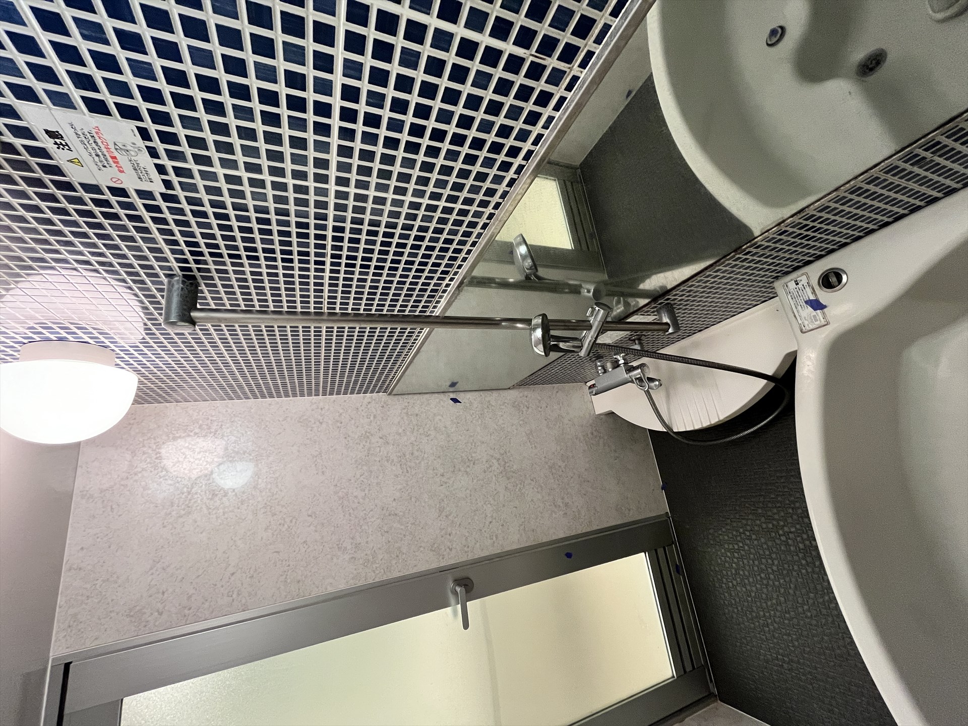 シャワールーム