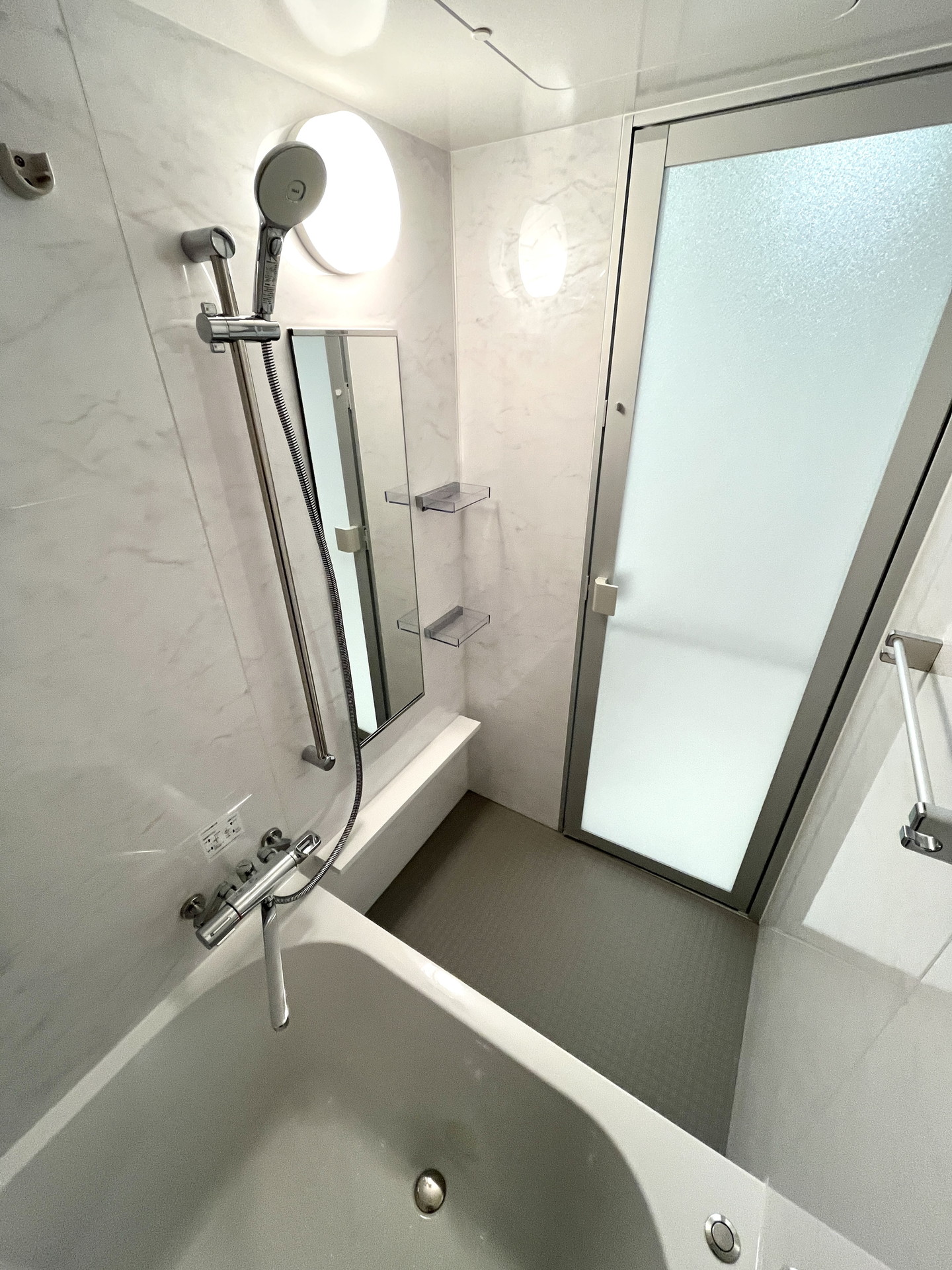 シャワールーム