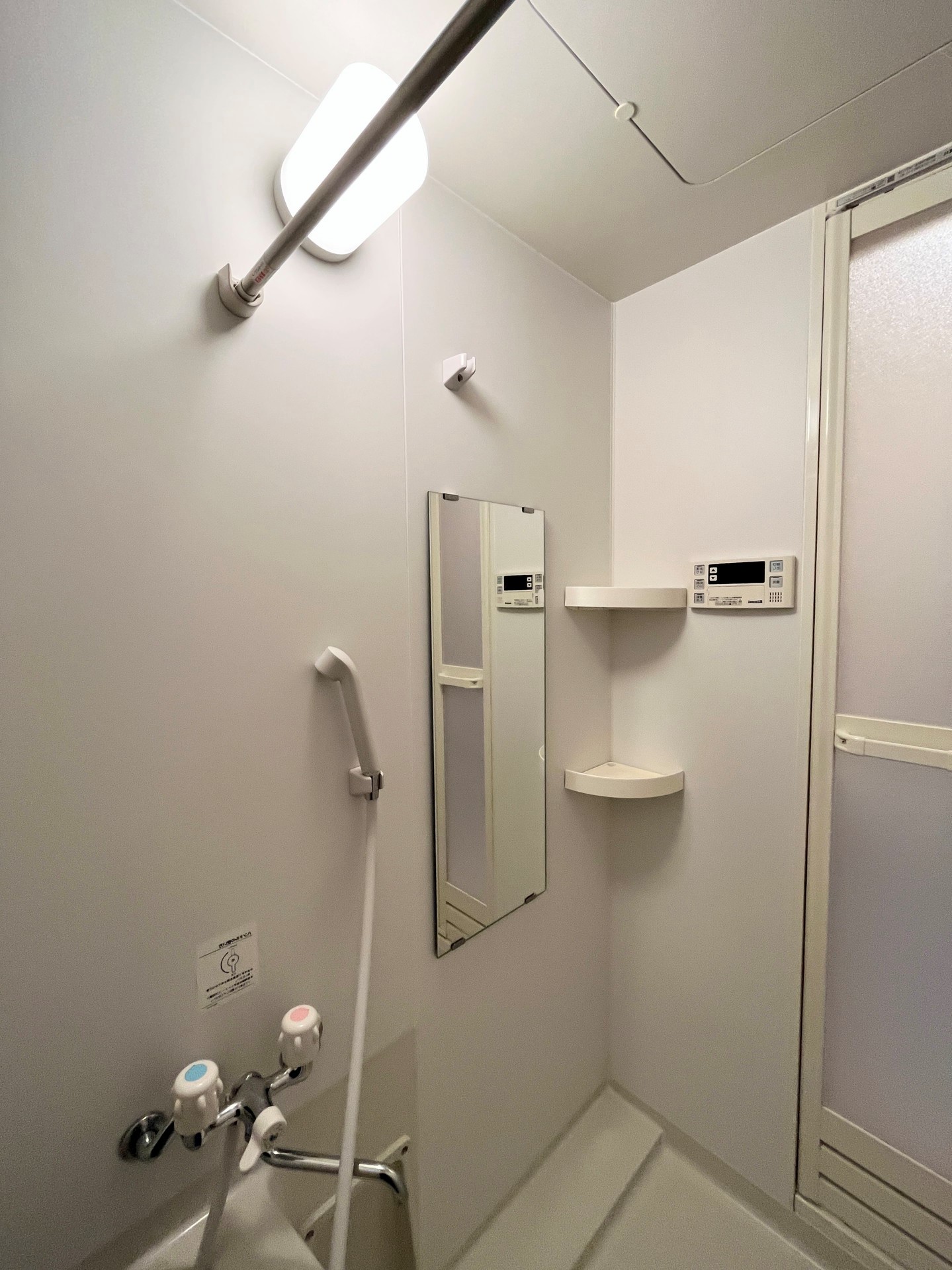 シャワールーム