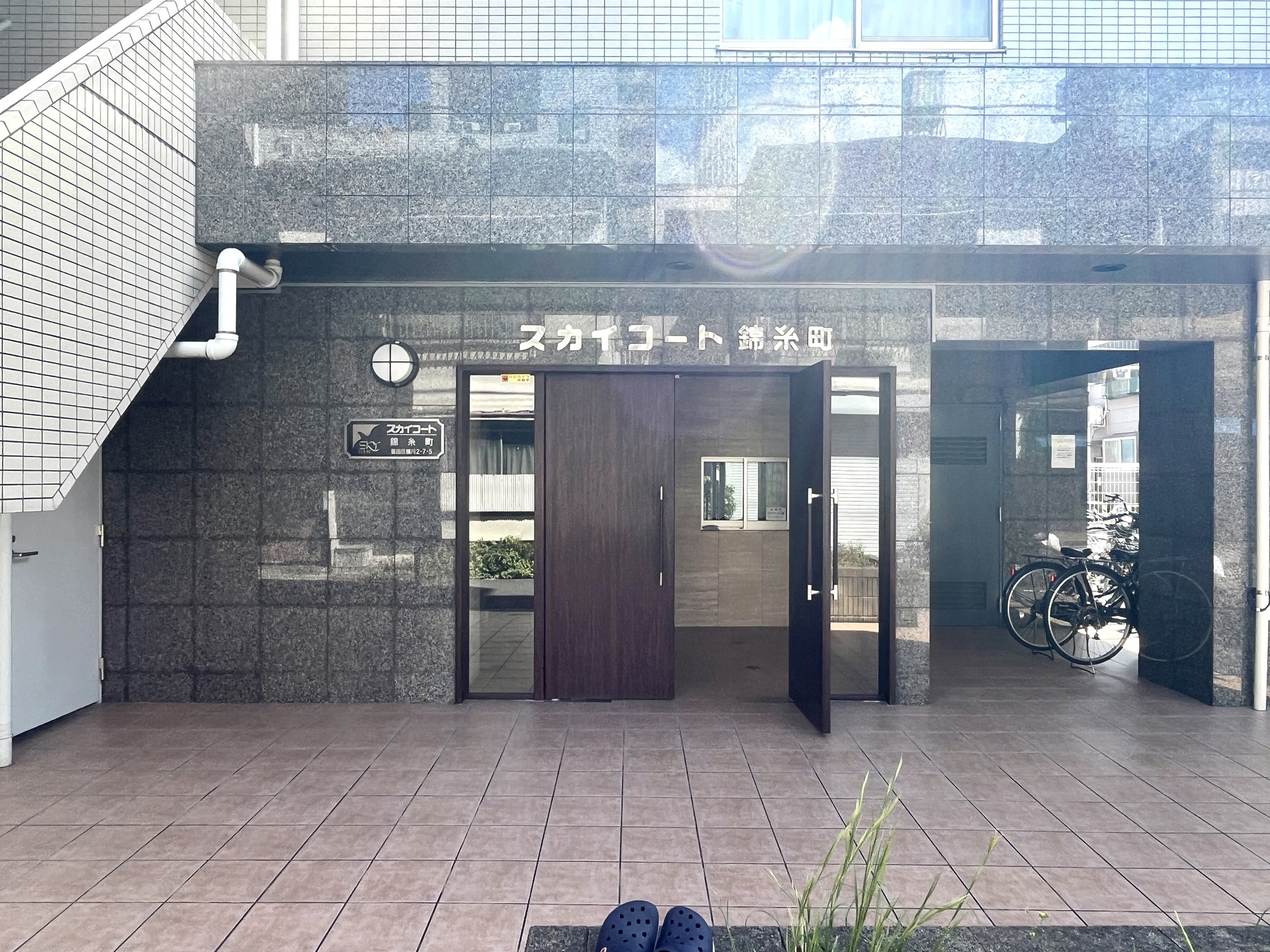 建物エントランス