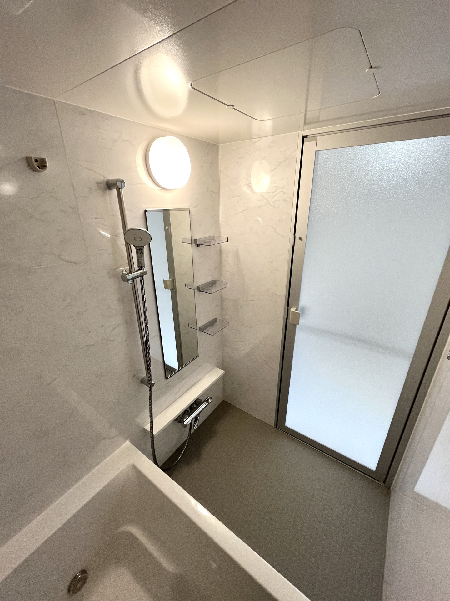 シャワールーム