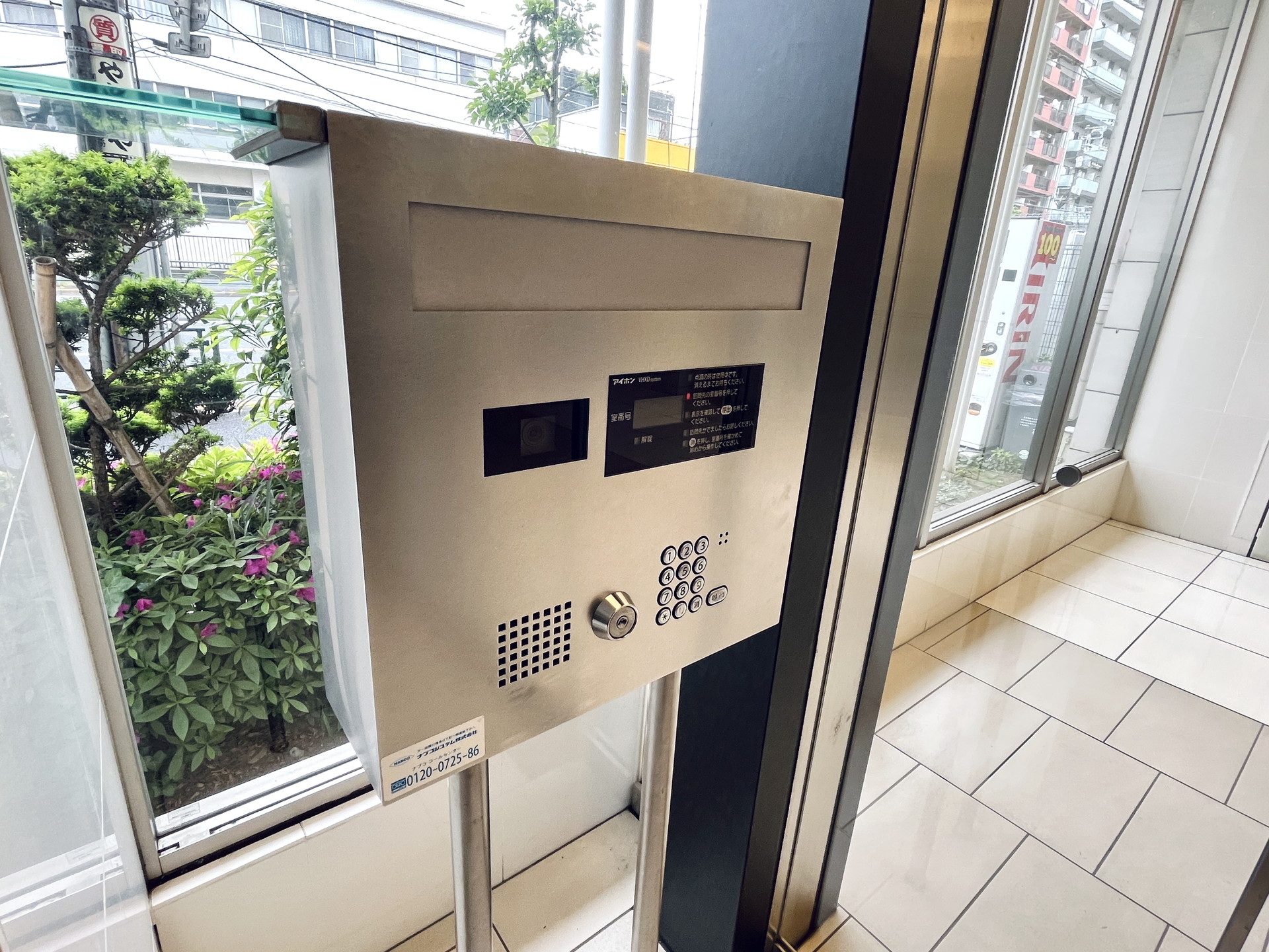 建物エントランス