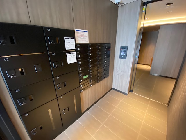 建物エントランス