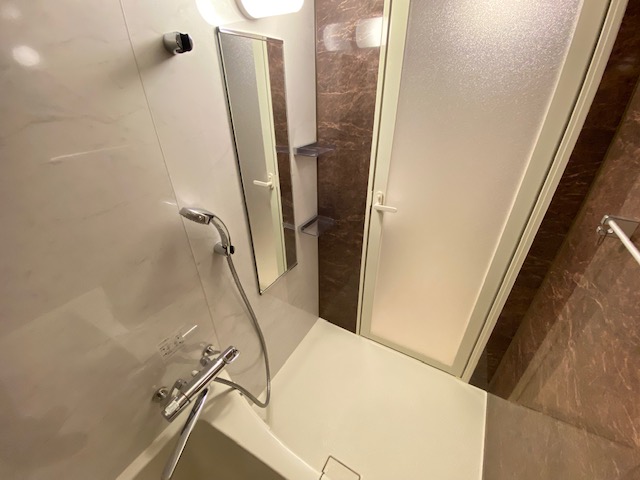 シャワールーム