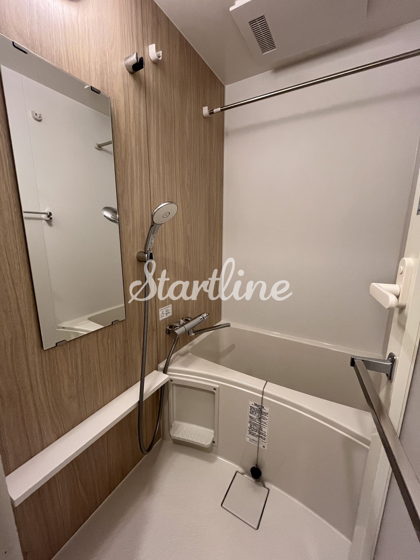 シャワールーム