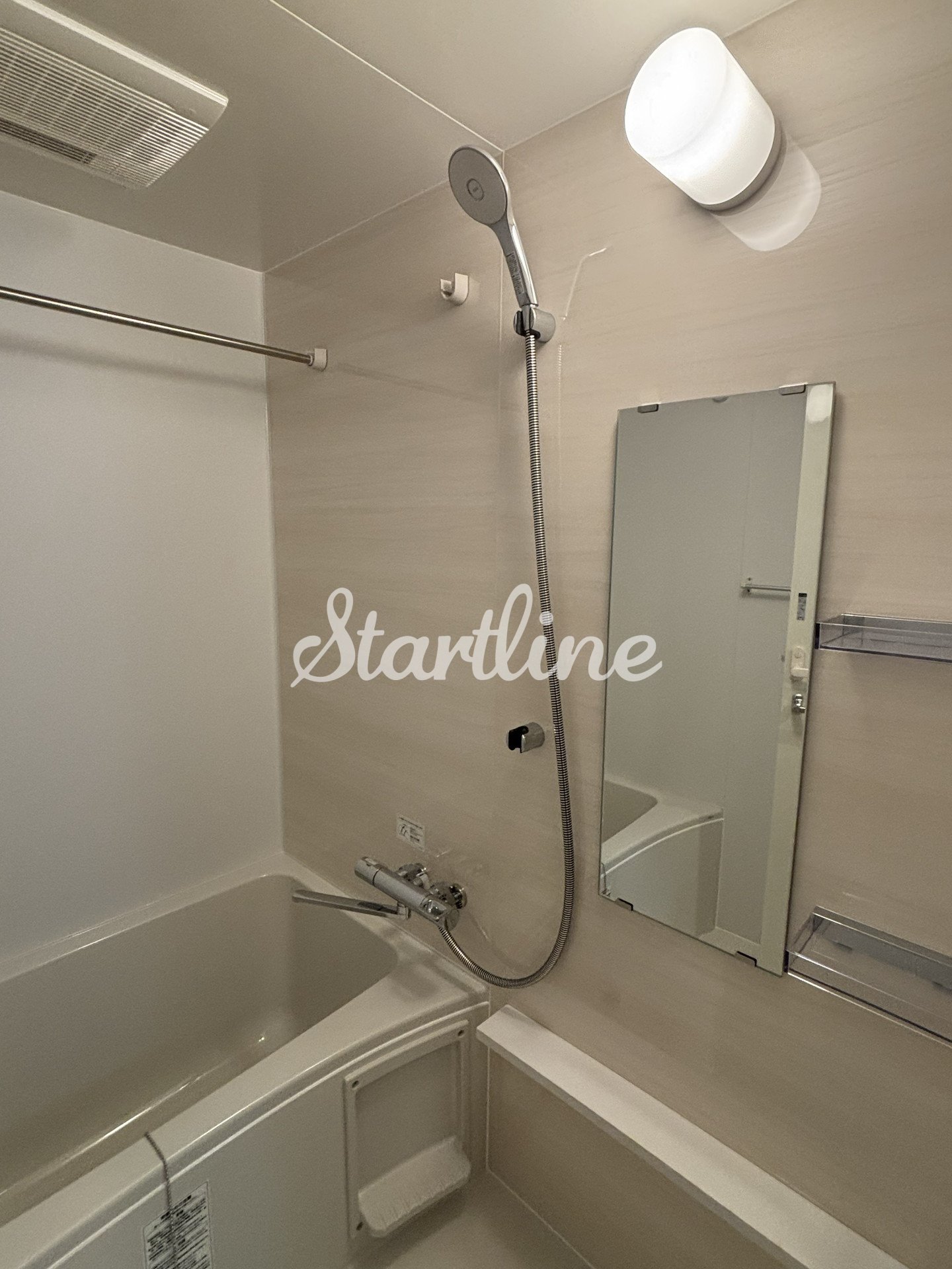 シャワールーム