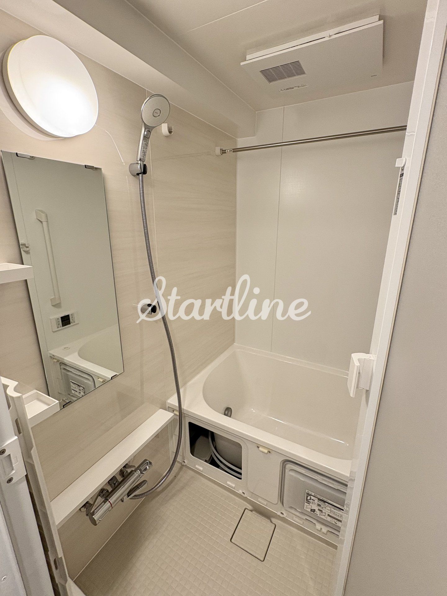 シャワールーム