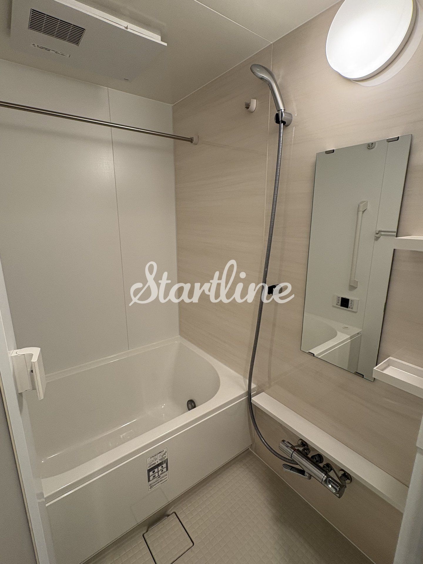 シャワールーム