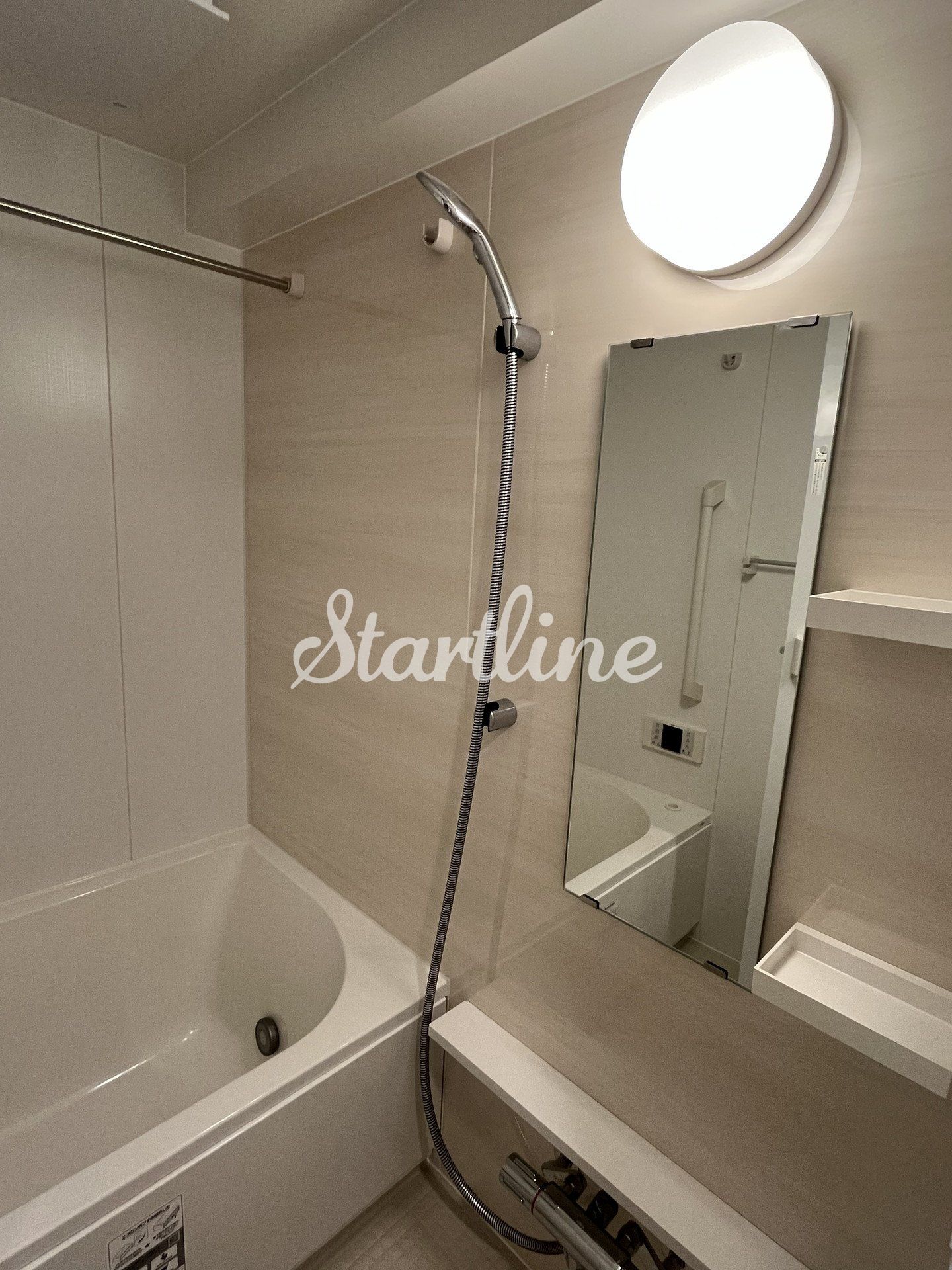 シャワールーム