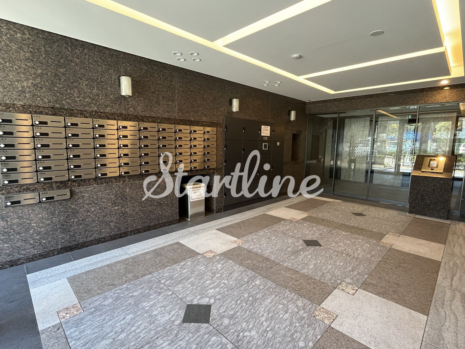 建物エントランス