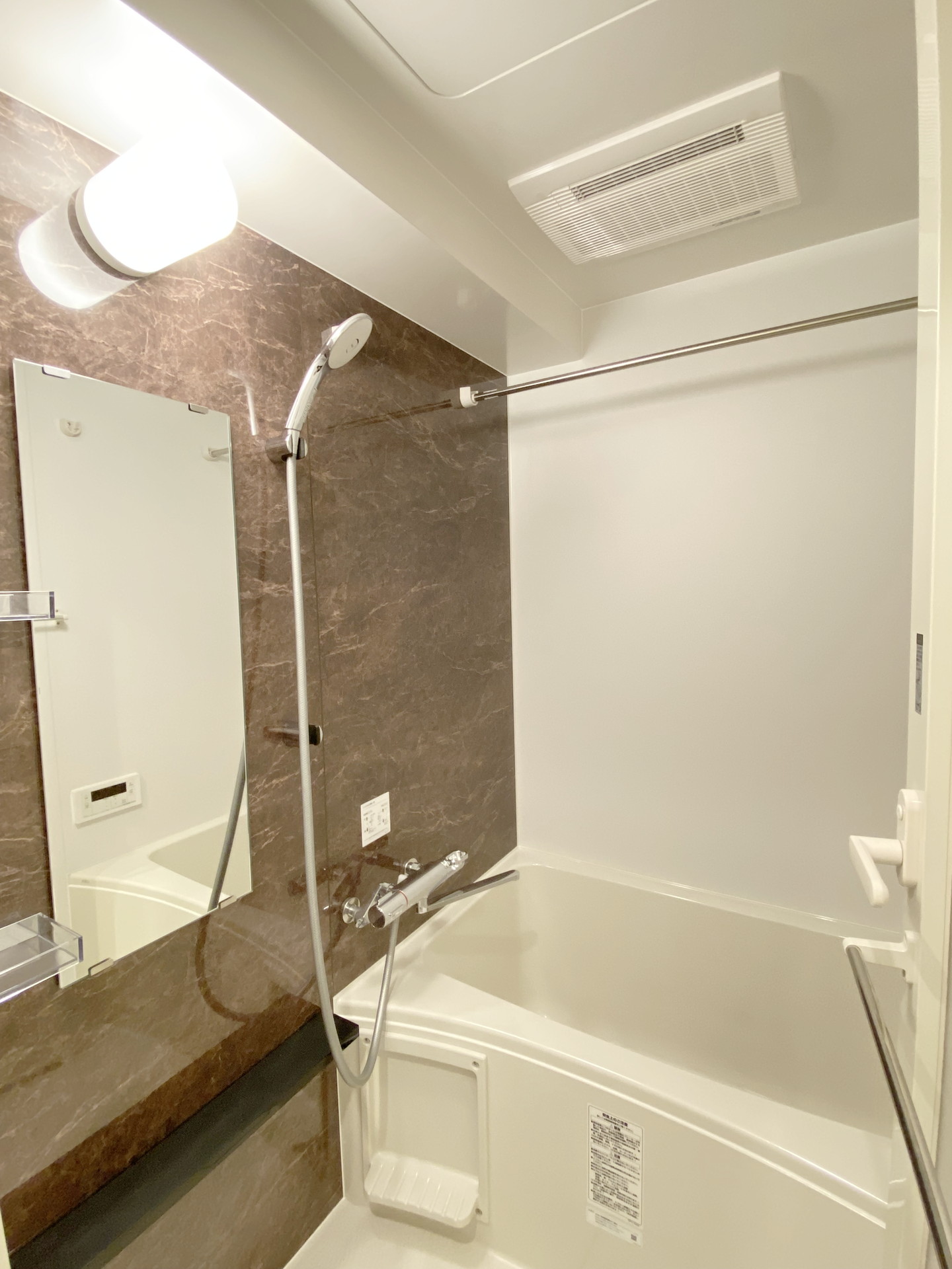 シャワールーム