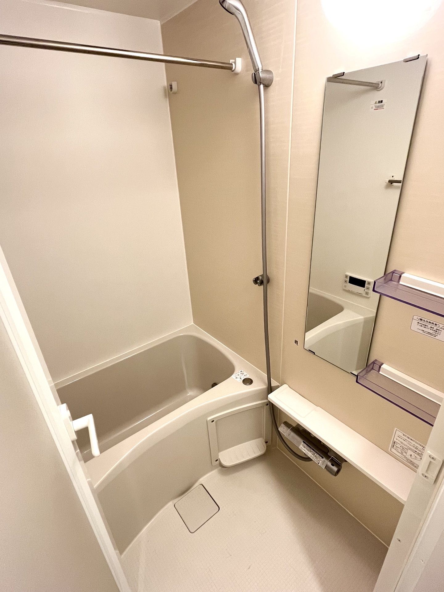 シャワールーム