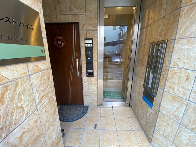 建物エントランス