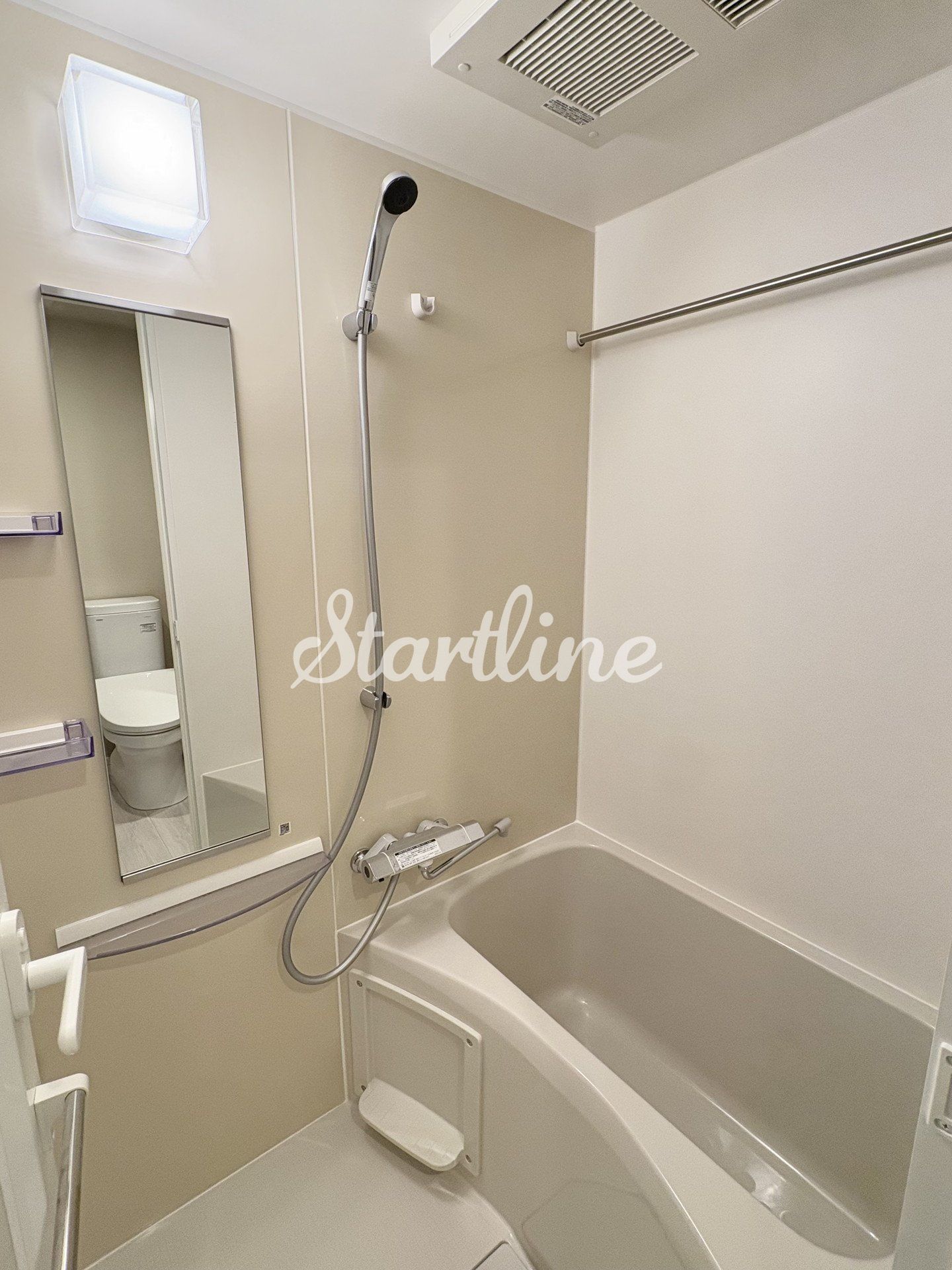 シャワールーム