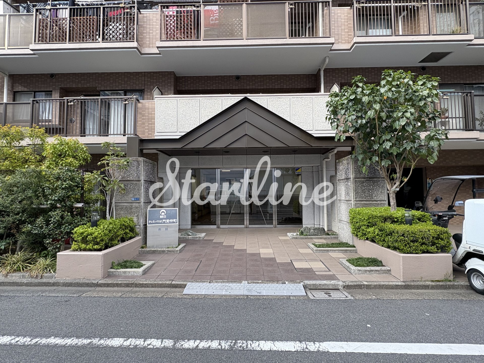 建物エントランス