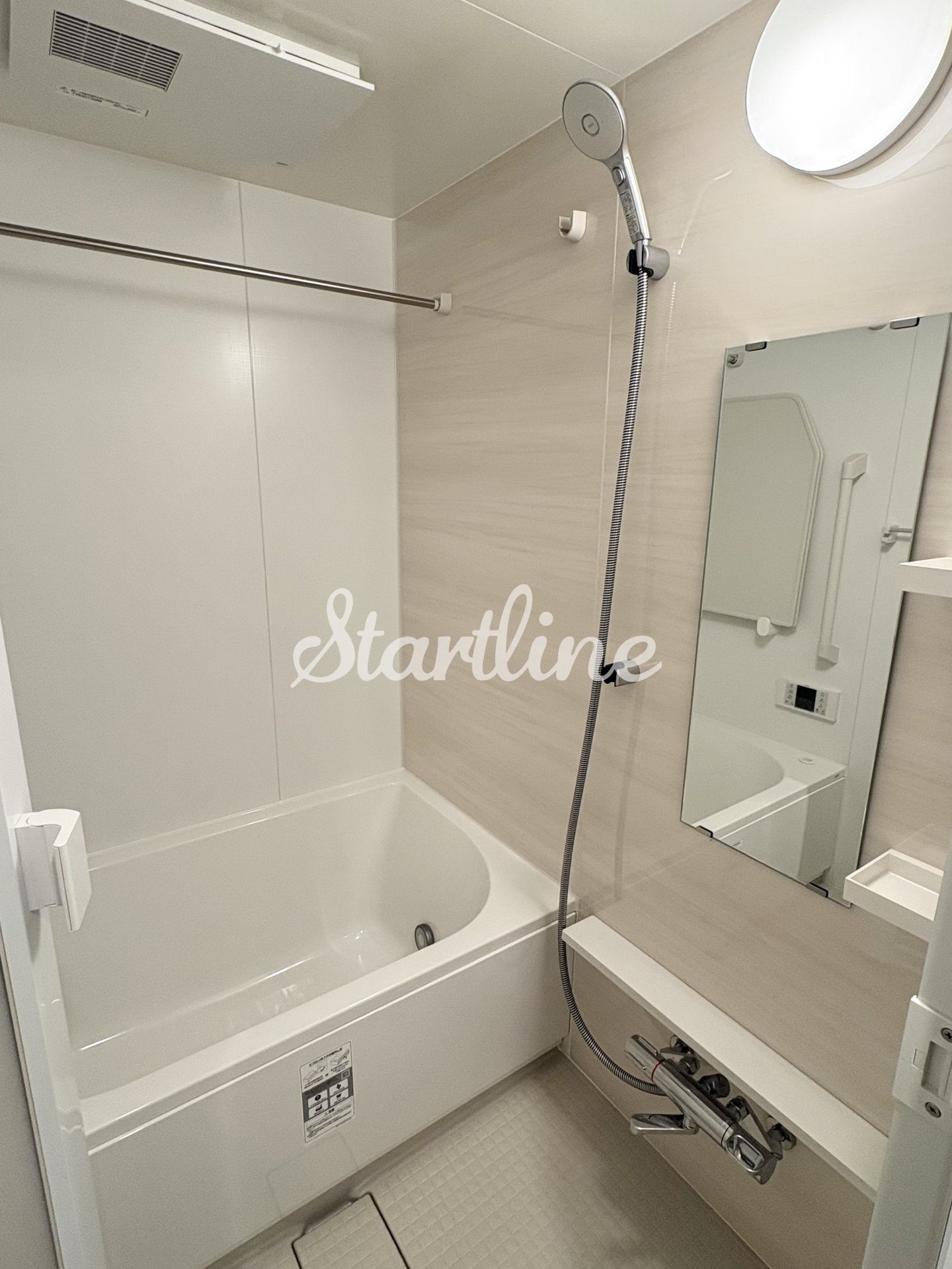 シャワールーム