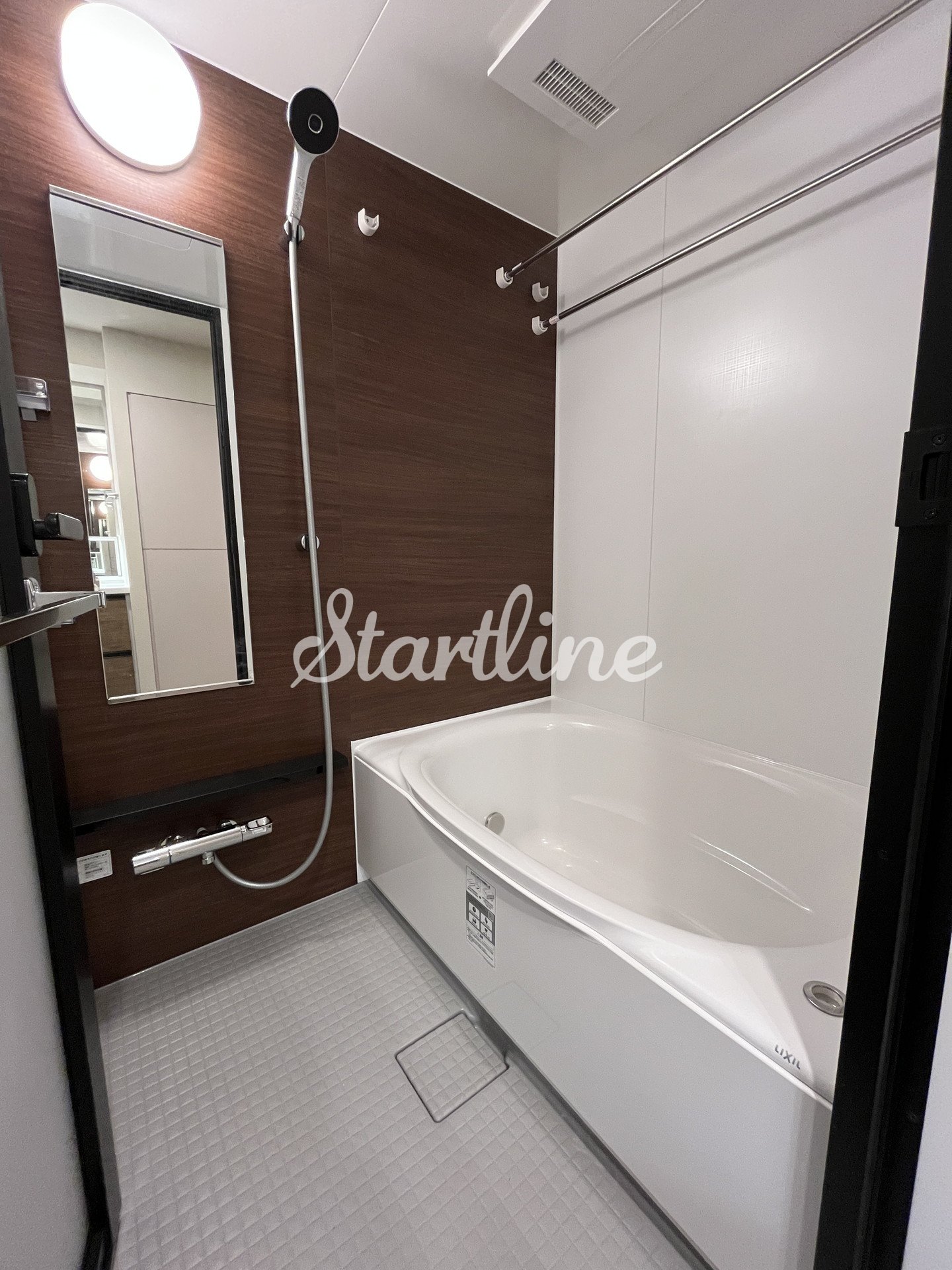 シャワールーム