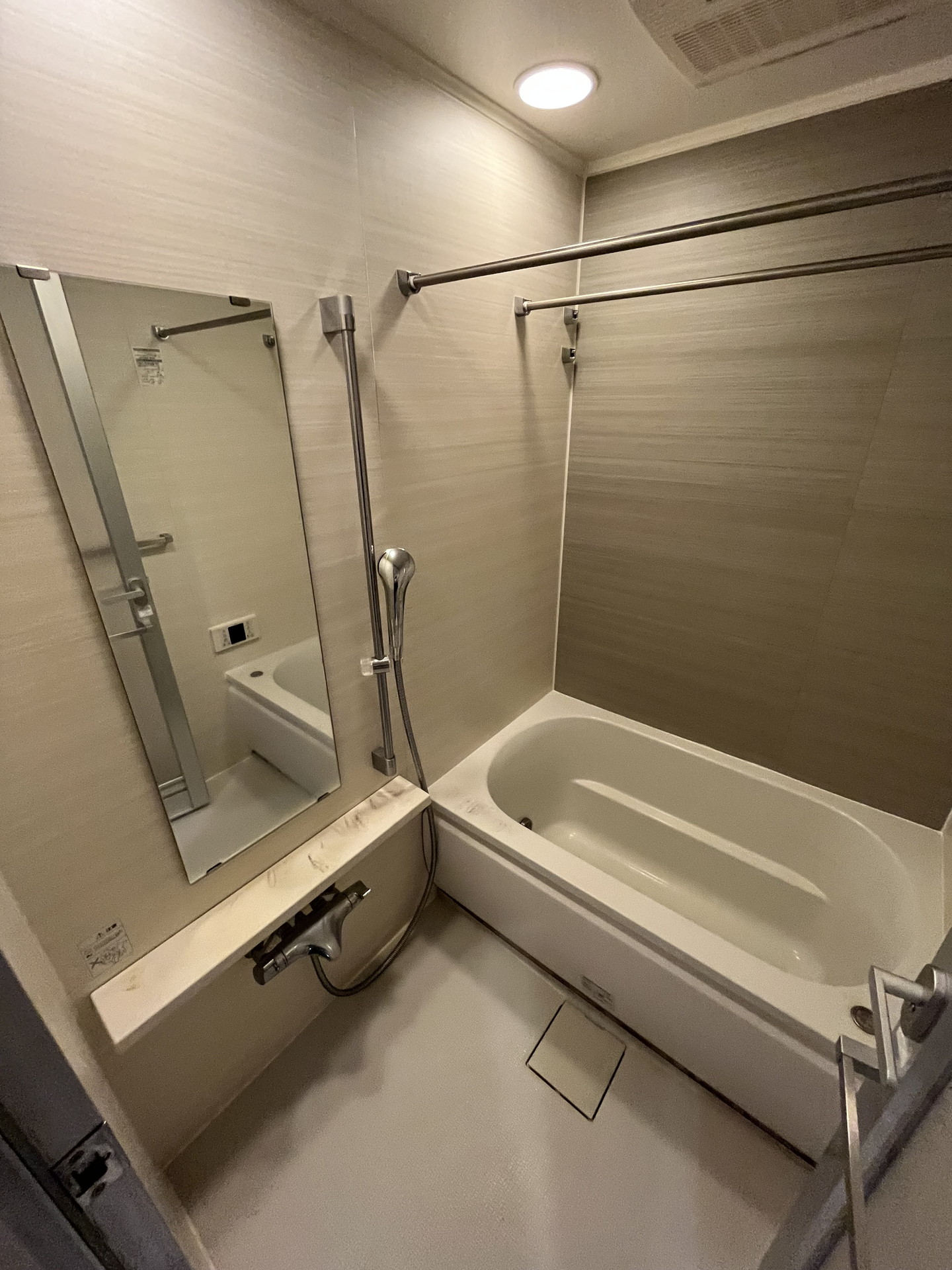 シャワールーム