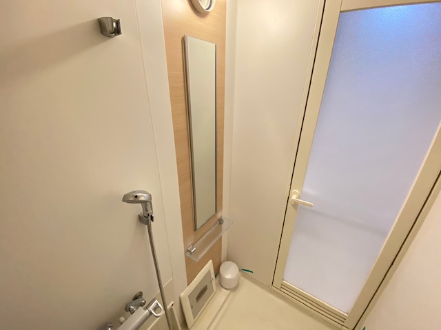 シャワールーム