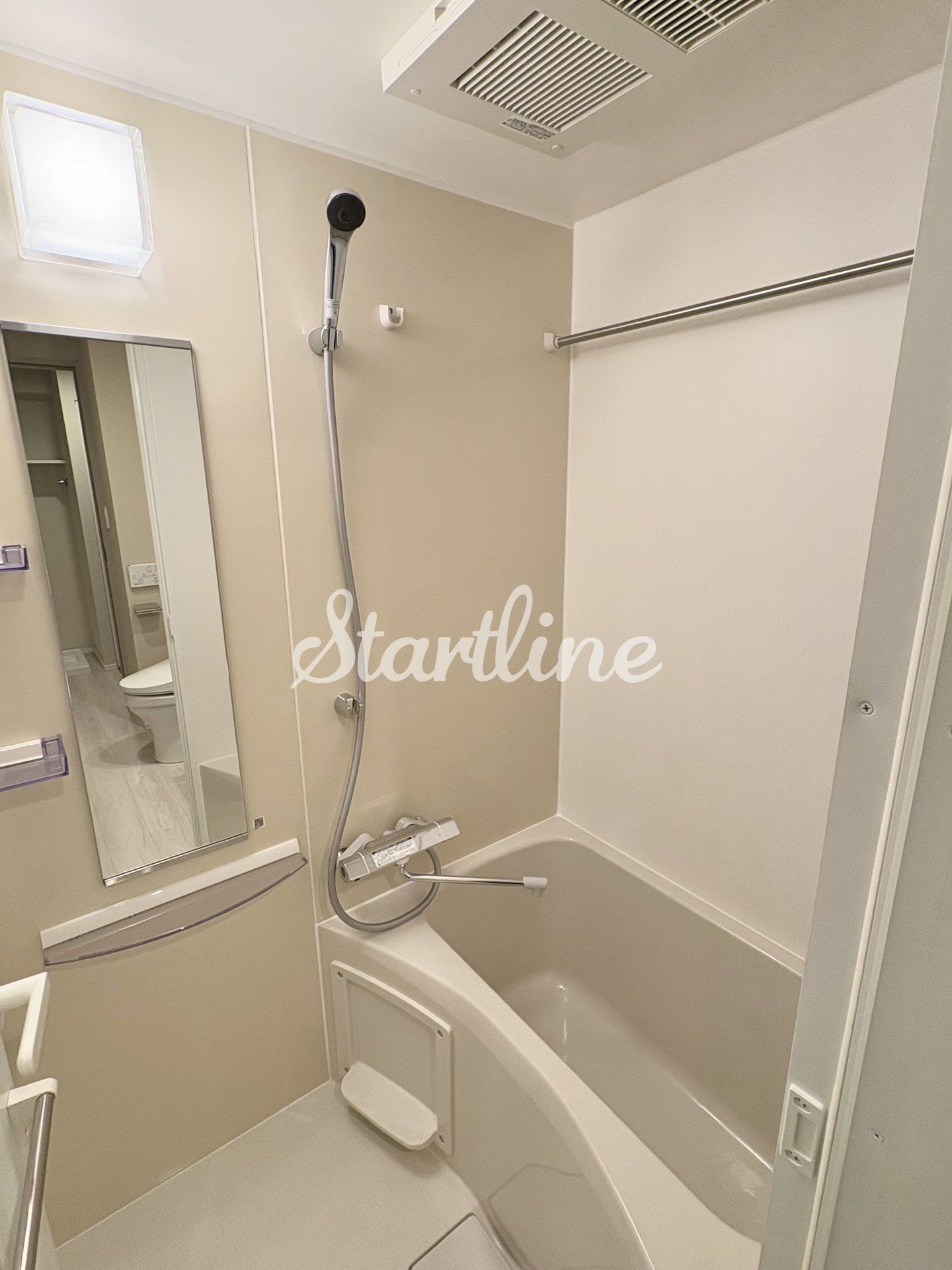 シャワールーム