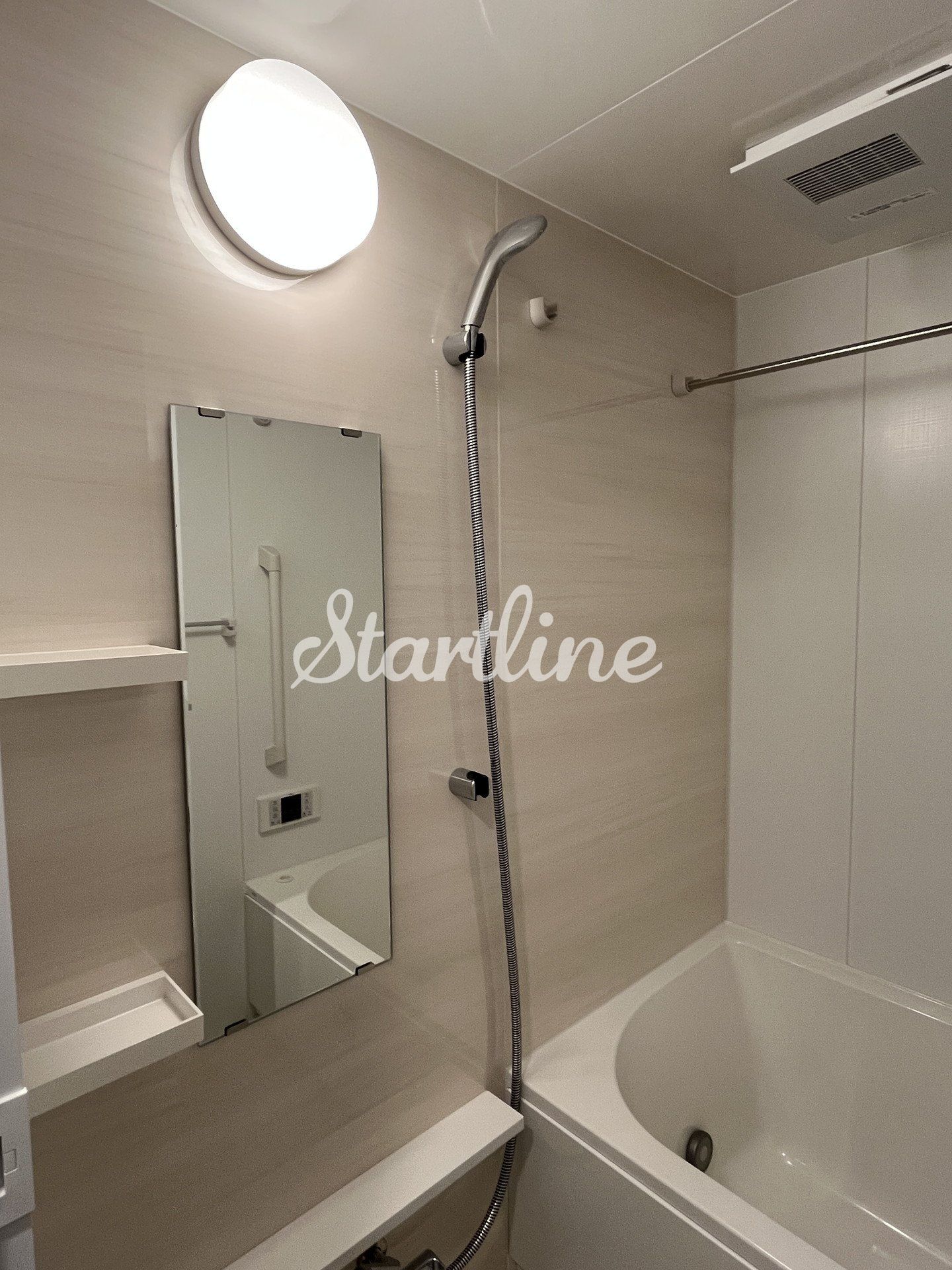 シャワールーム