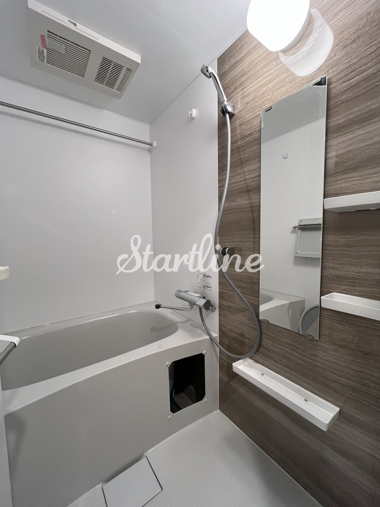 シャワールーム