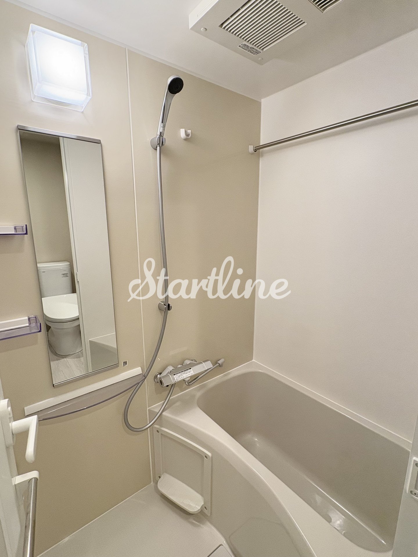 シャワールーム