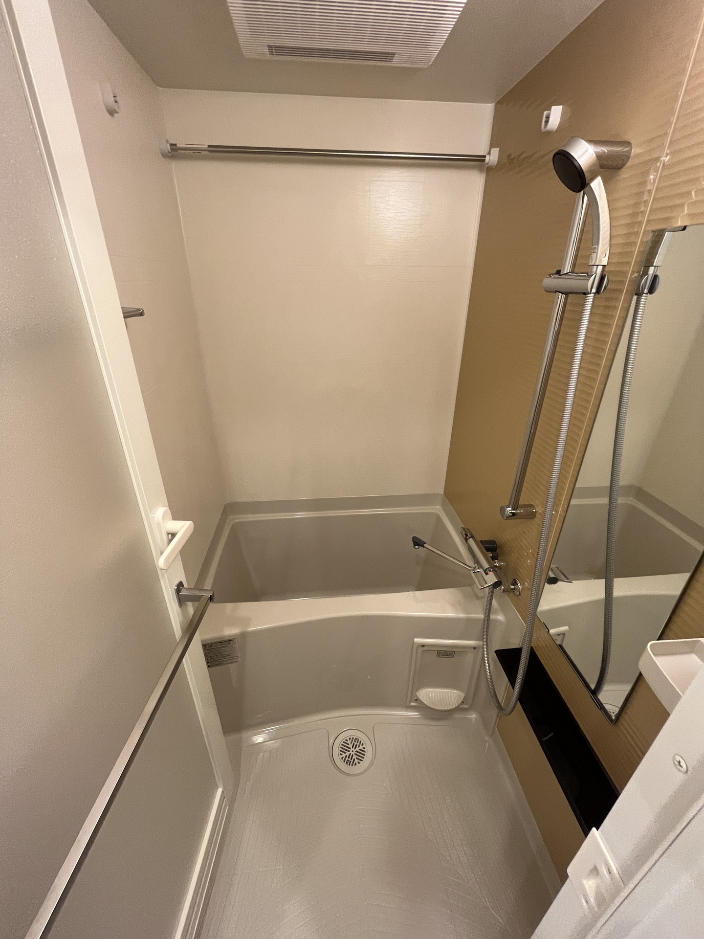 シャワールーム