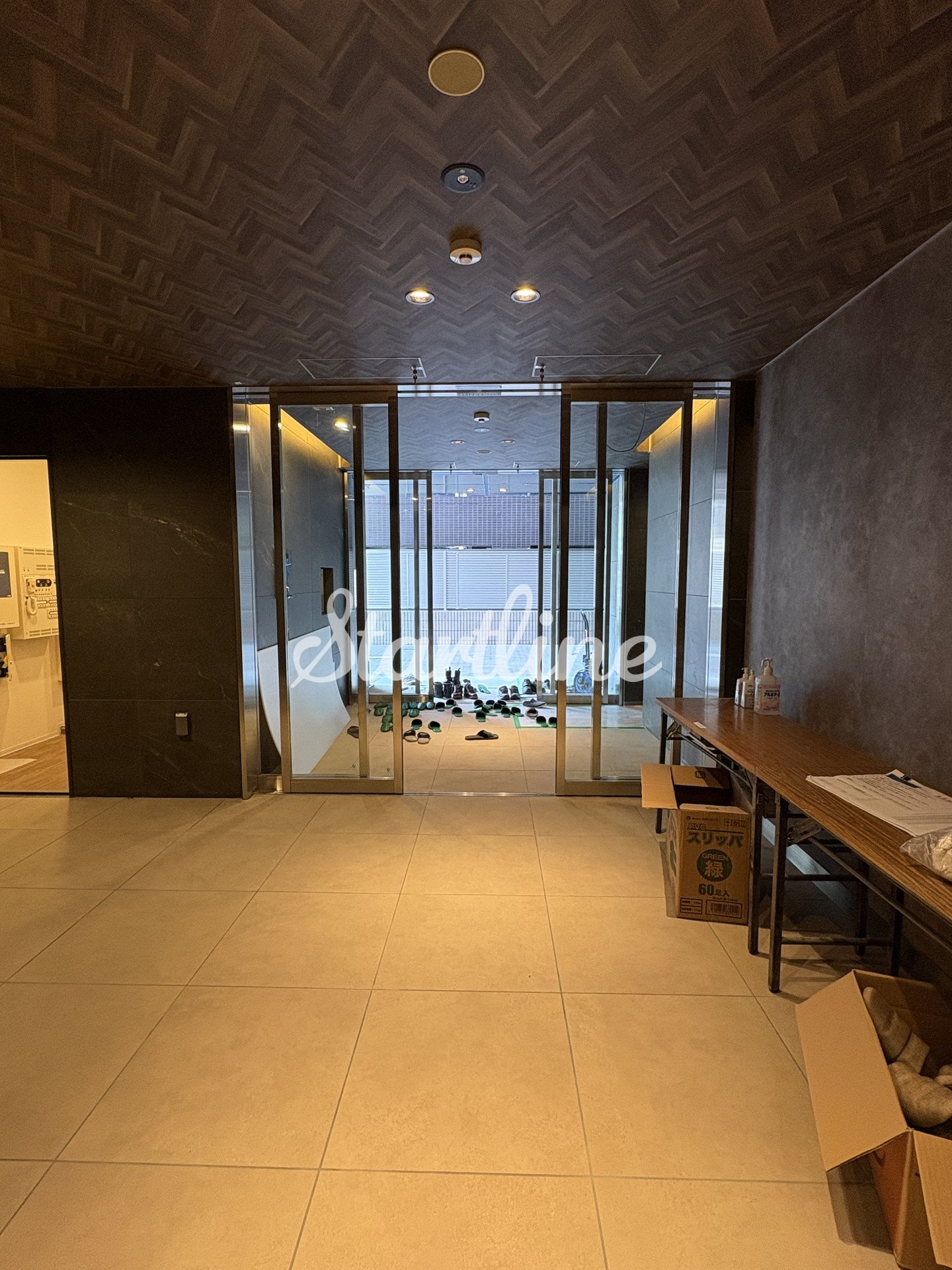 建物エントランス