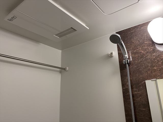 シャワールーム