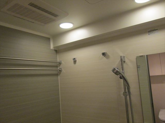 シャワールーム