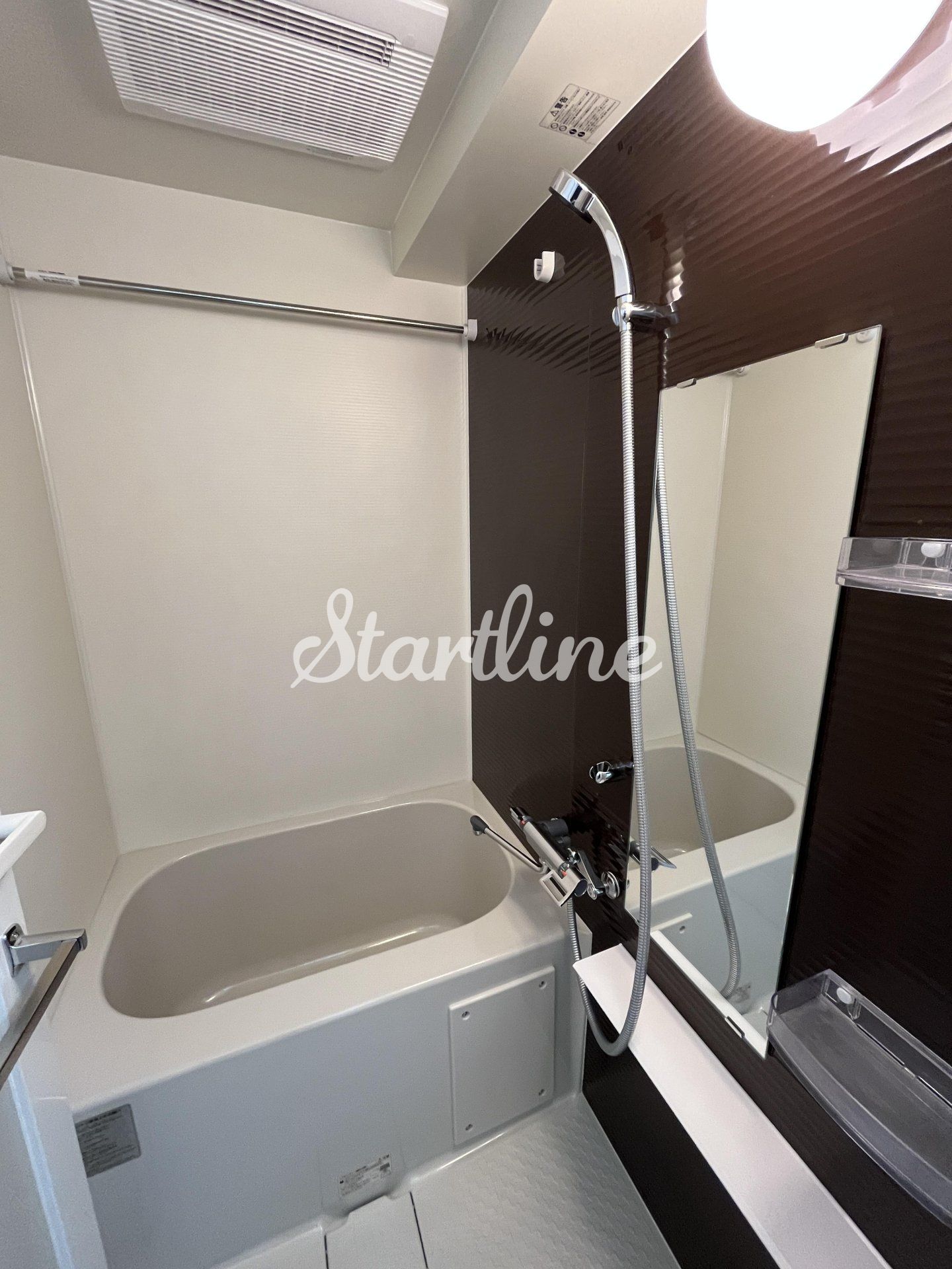 シャワールーム