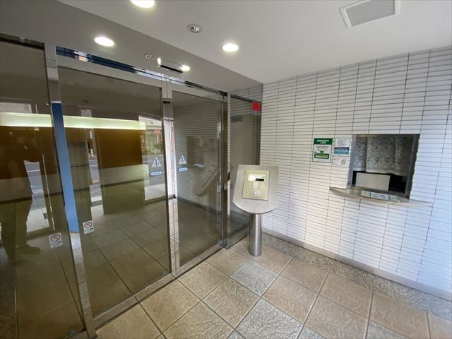 建物エントランス