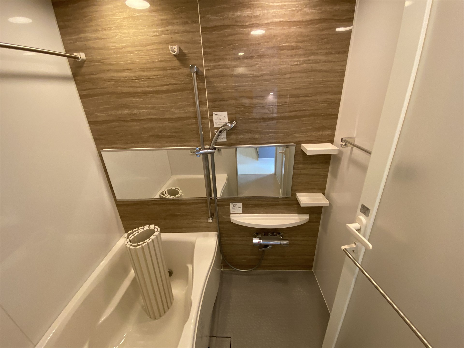 シャワールーム