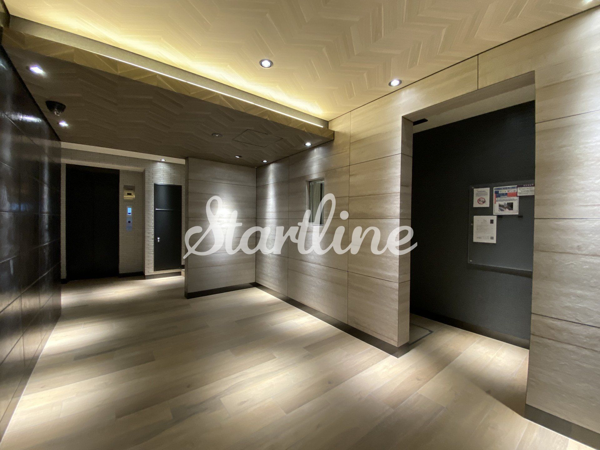 建物エントランス