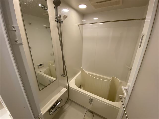 シャワールーム