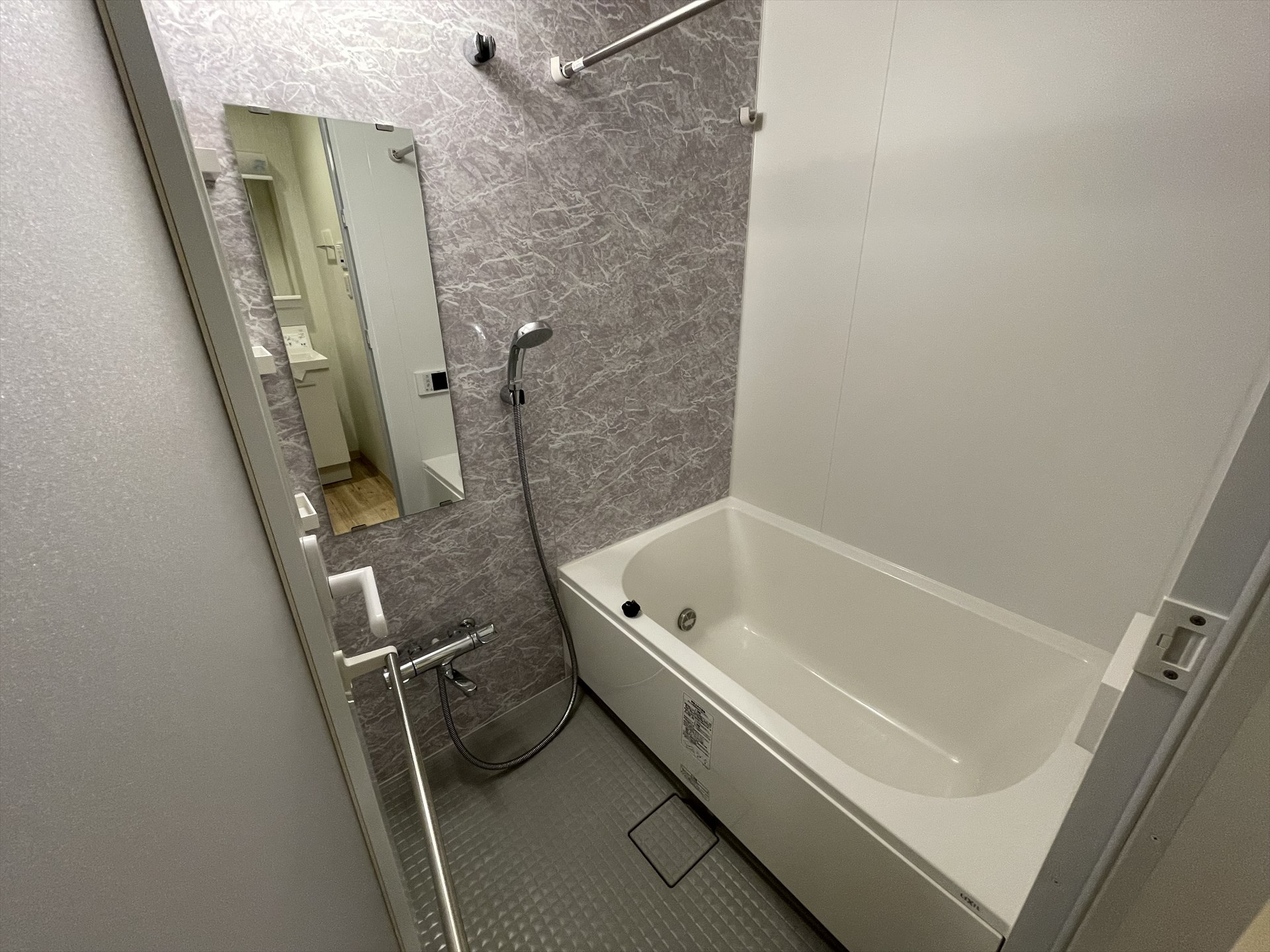 シャワールーム