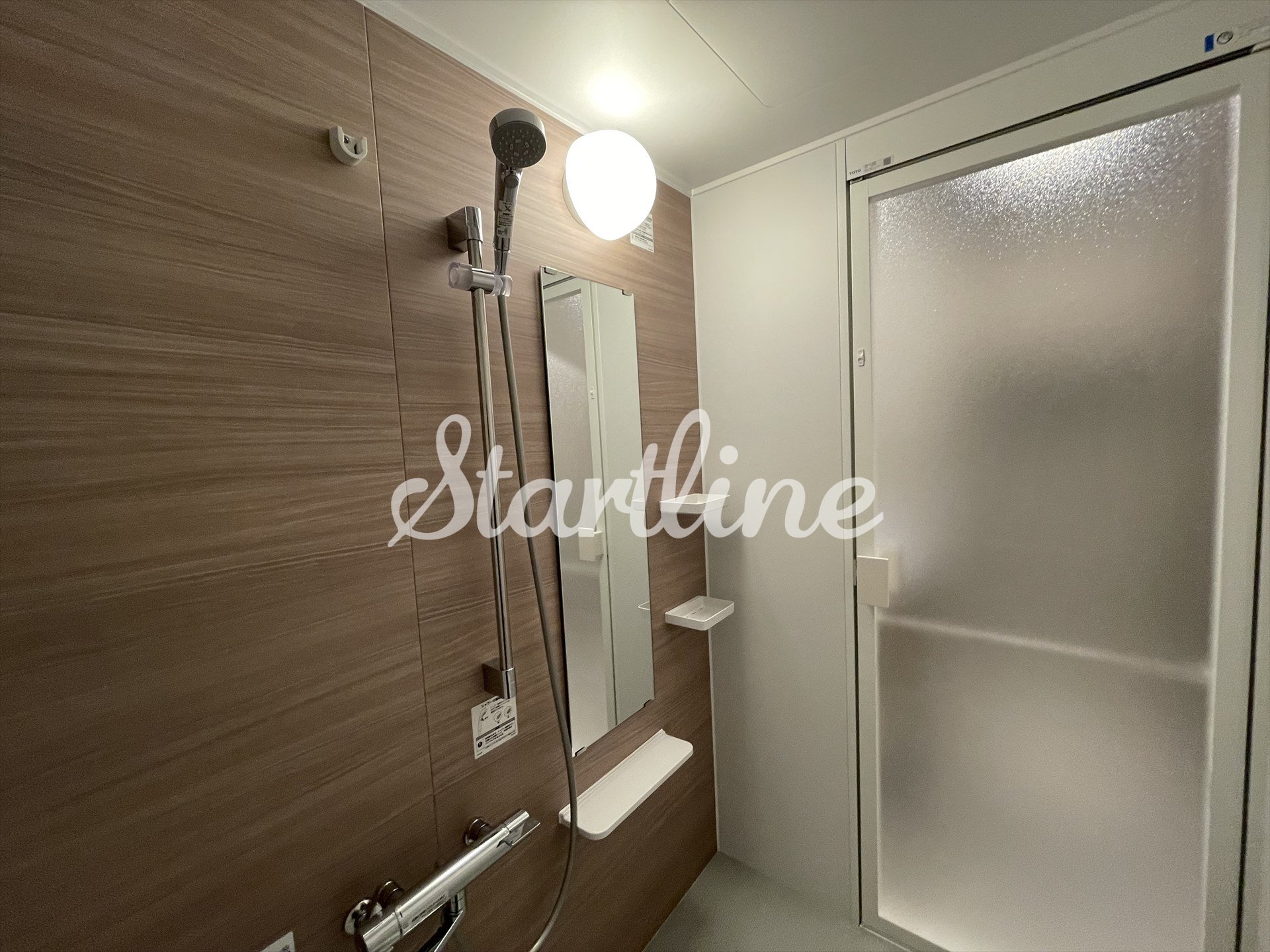 シャワールーム