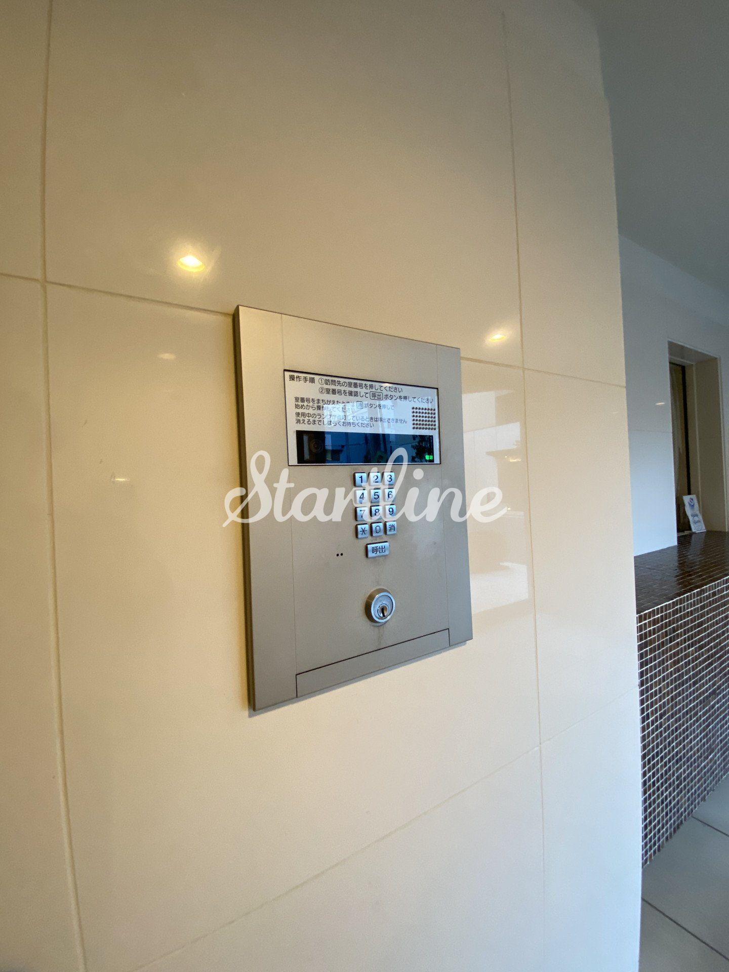 建物エントランス