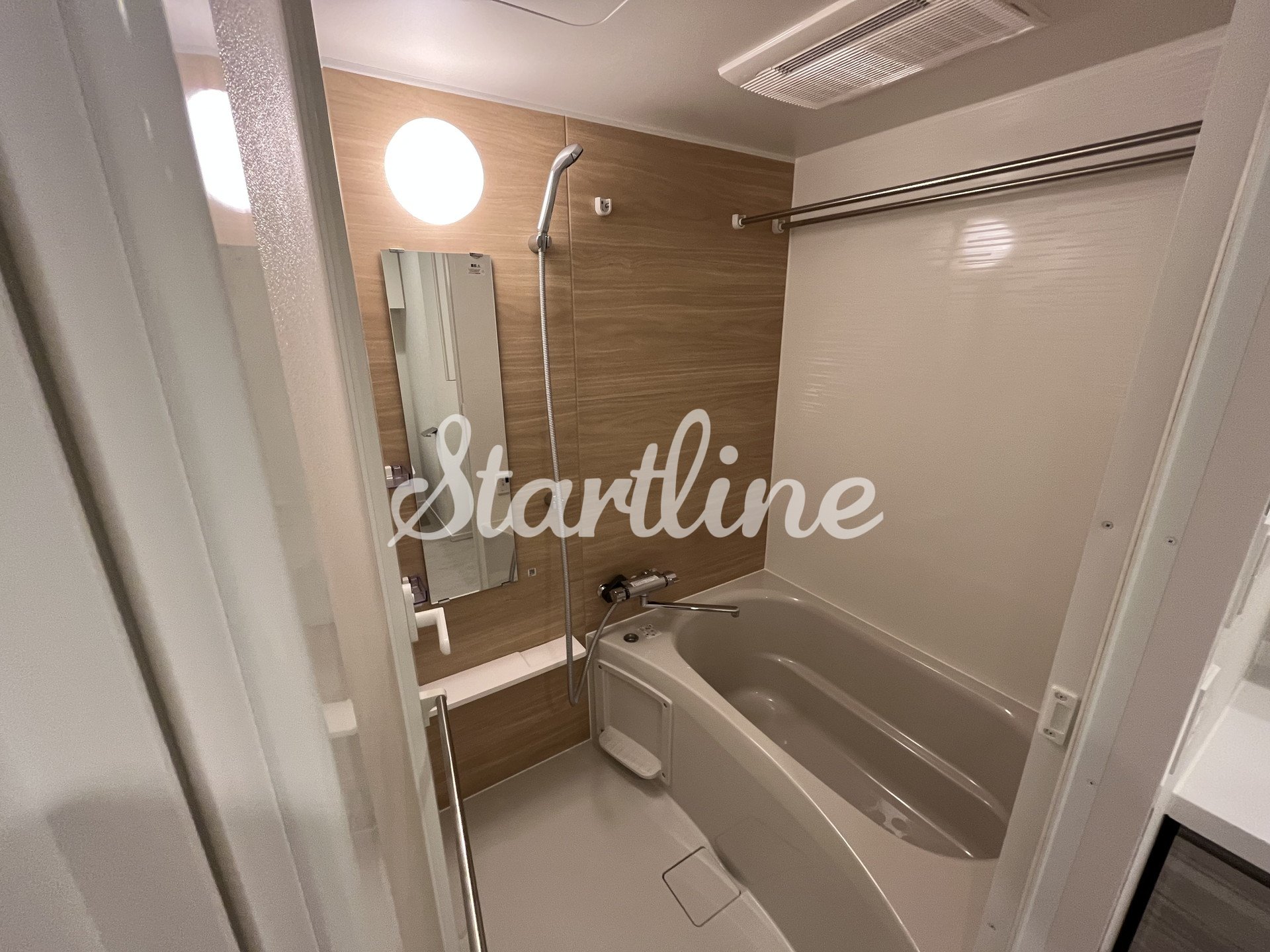 シャワールーム