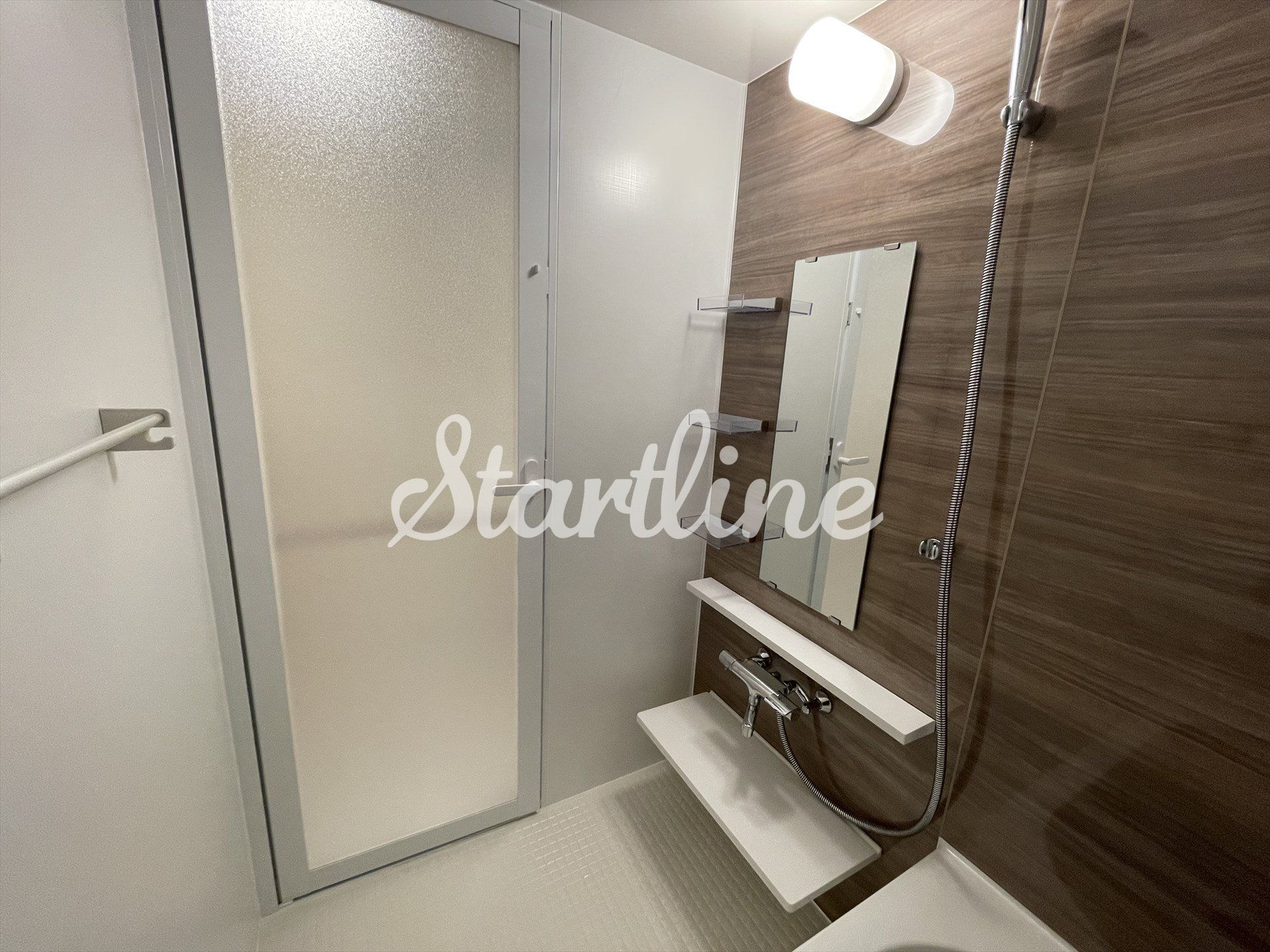 シャワールーム