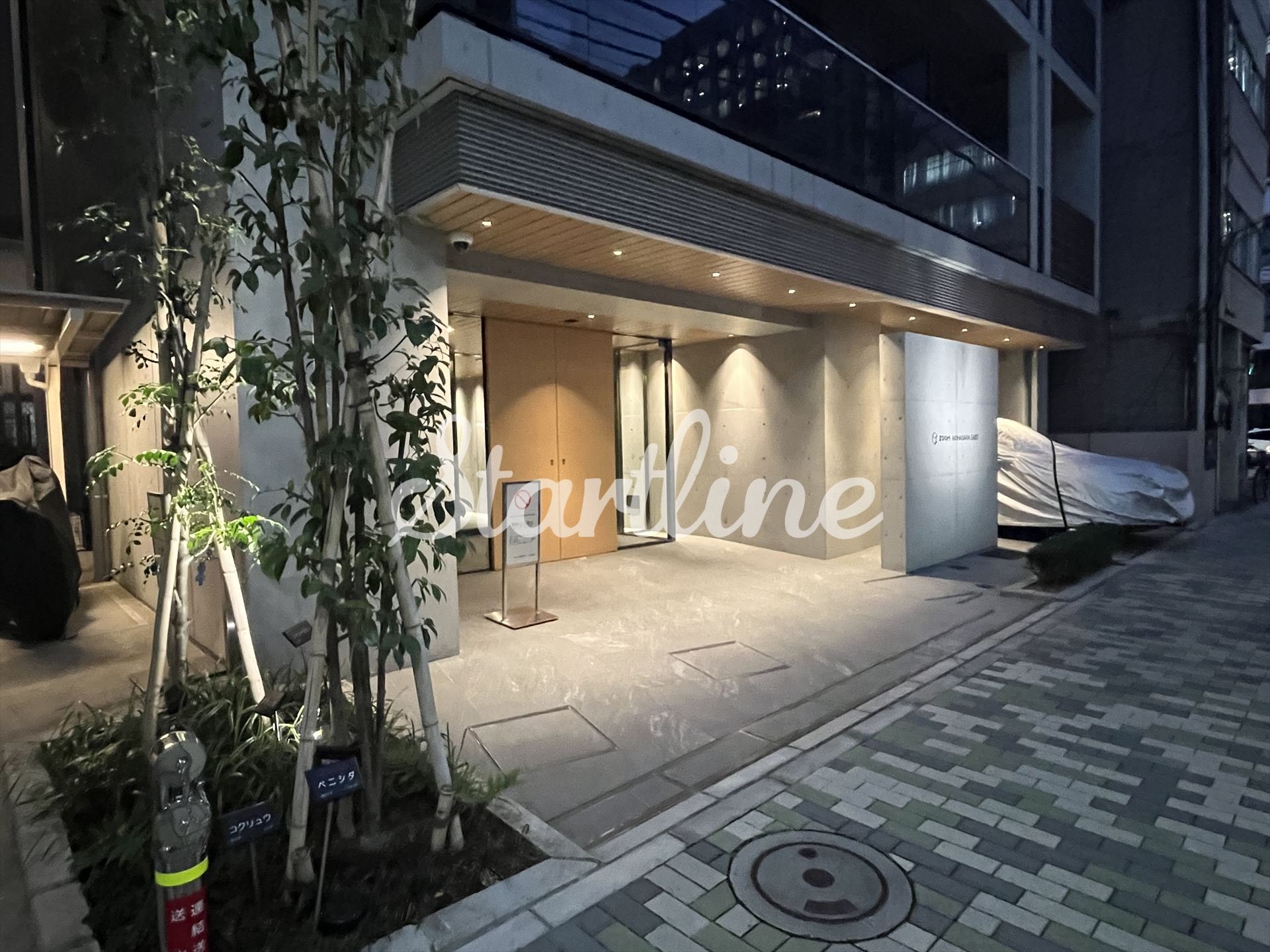 建物エントランス