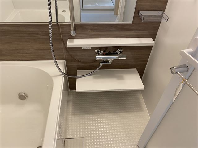 シャワールーム