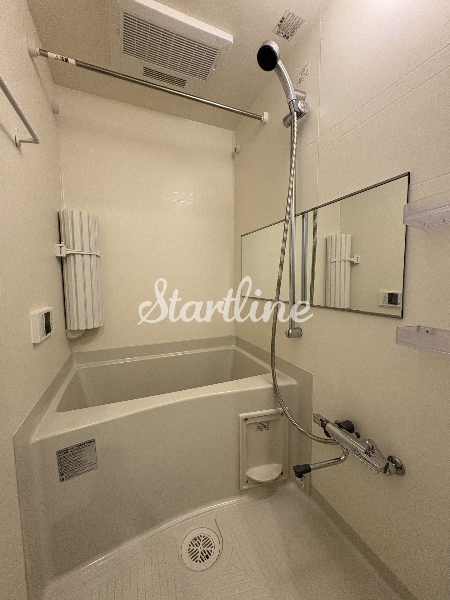 シャワールーム