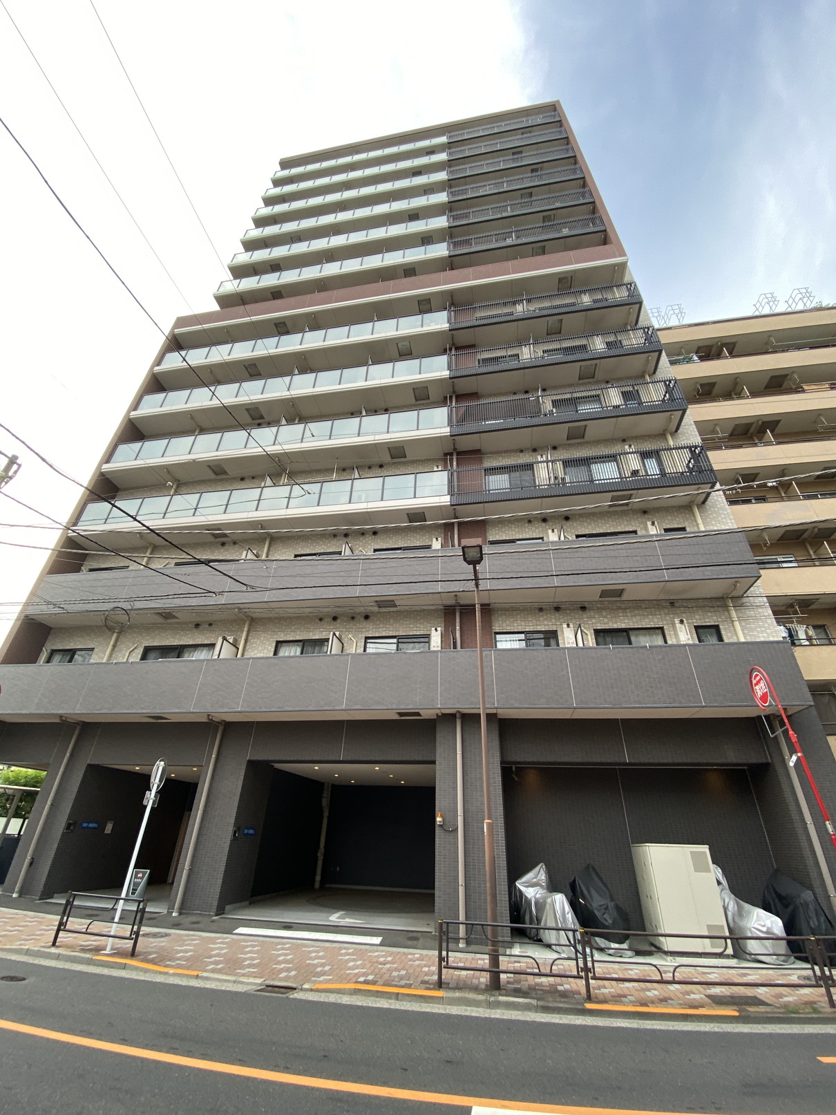 建物エントランス